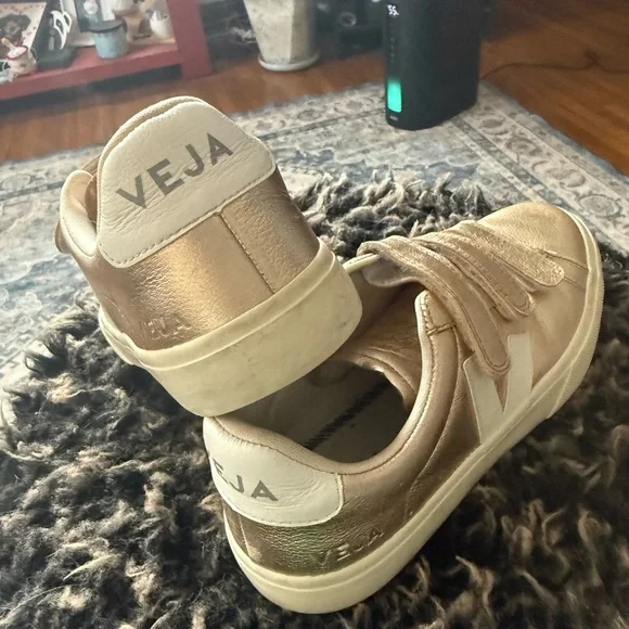 Veja ChromeFree Recife Sneakers - Picture 9 of 12